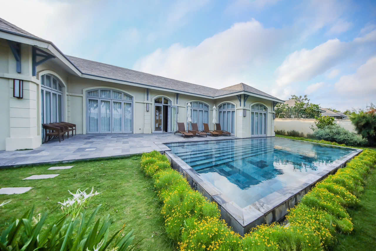 Resort FLC Luxury Seaview